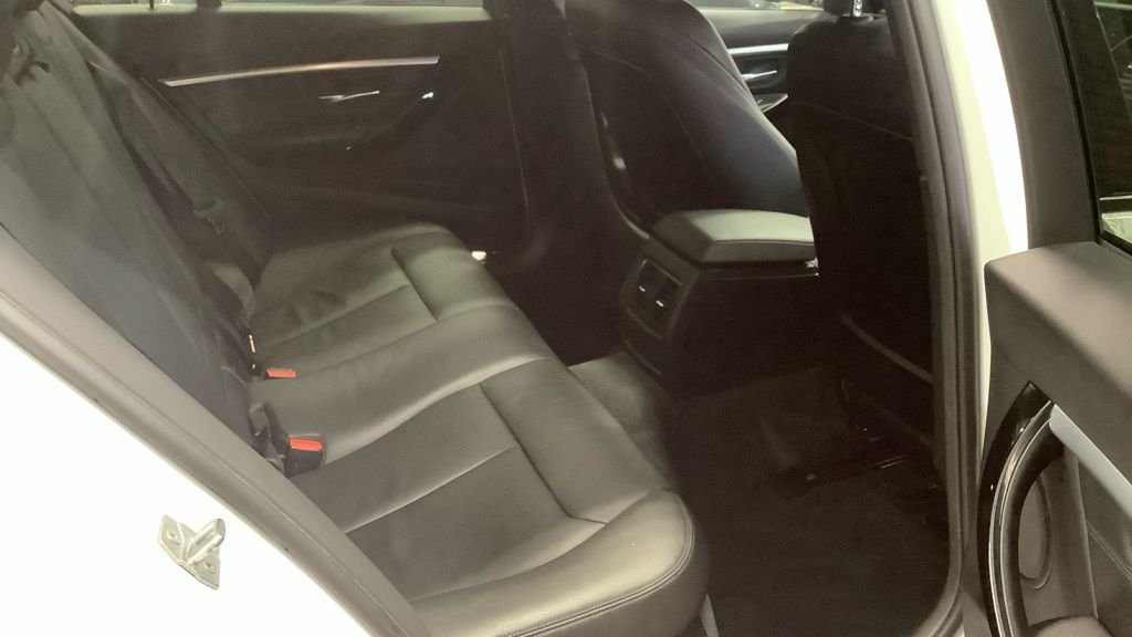 Used BMW 3 Series 2018 for sale - 76345599: Photo 8