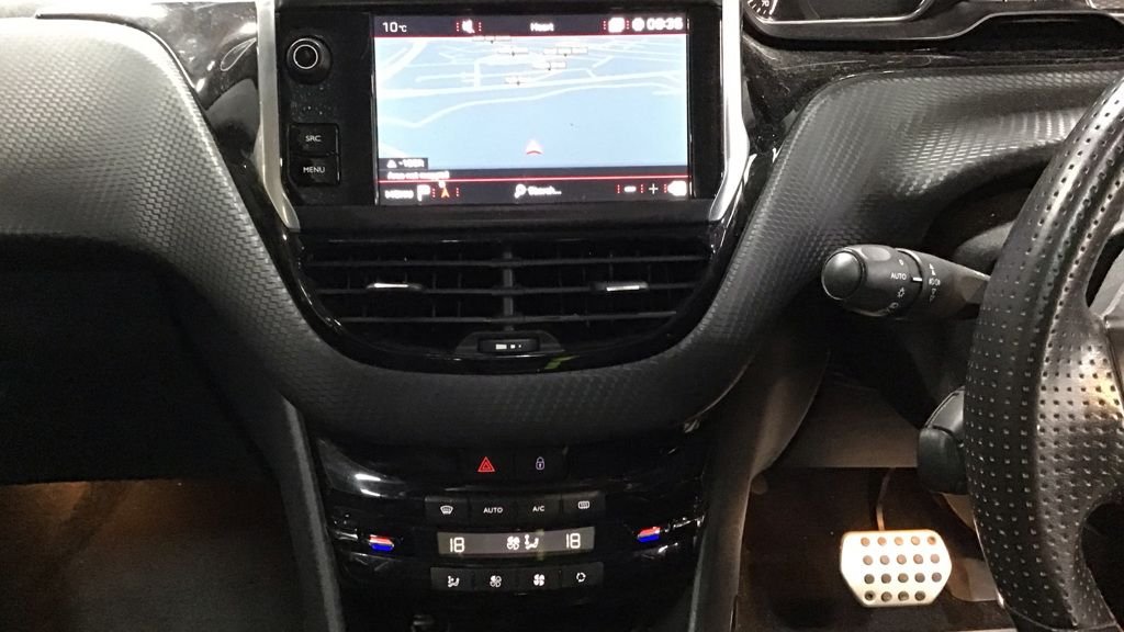 Used Peugeot 2008 2019 for sale - 76985925: Photo 11