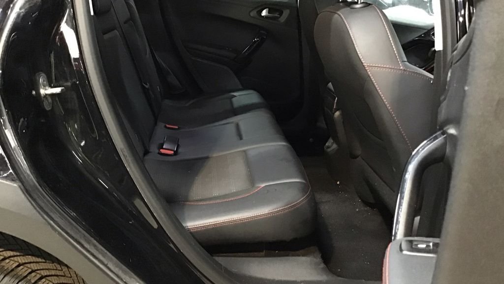 Used Peugeot 2008 2019 for sale - 76985925: Photo 8