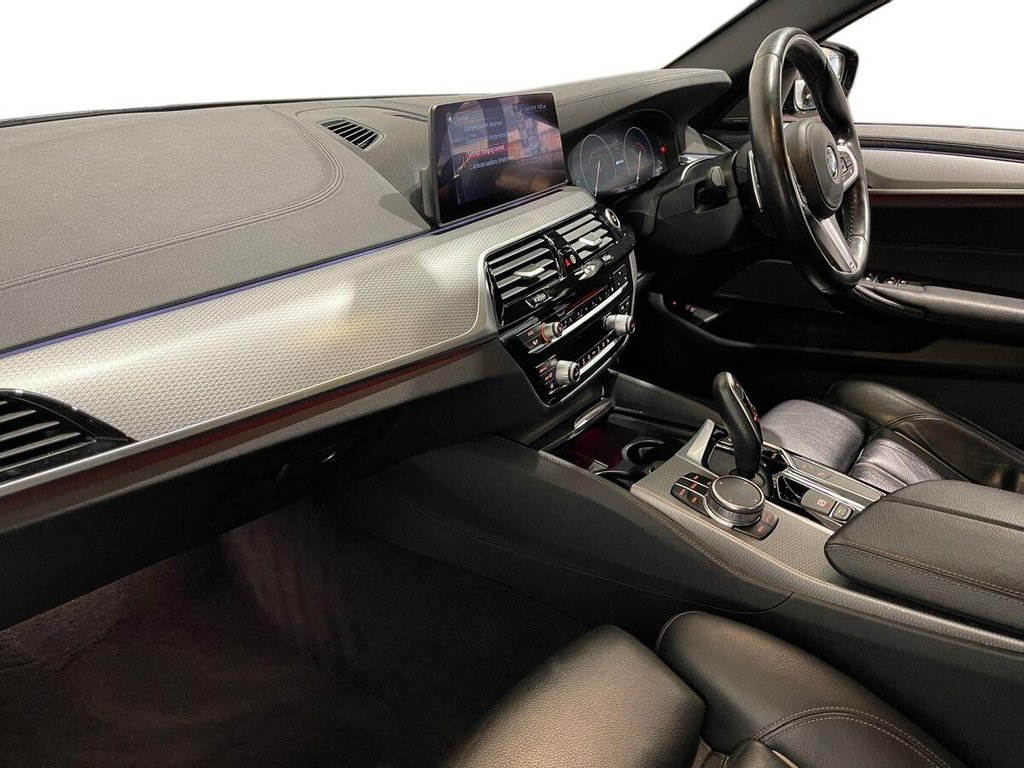 Used BMW 5 Series 2018 for sale - 77355617: Photo 14