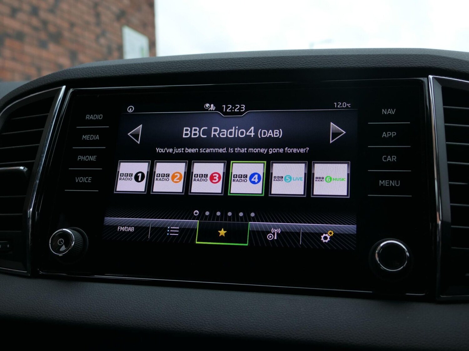 Used Skoda Karoq 2023 for sale - 76772876: Photo 23