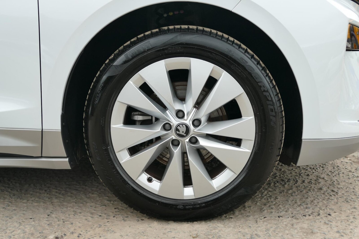 Used Skoda Enyaq 2025 for sale - 77855378: Photo 5