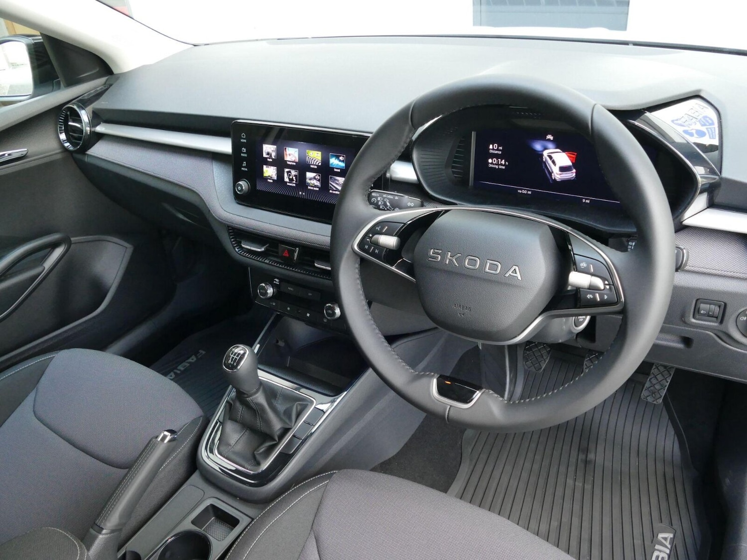 Used Skoda Fabia 2025 for sale - 76680175: Photo 2