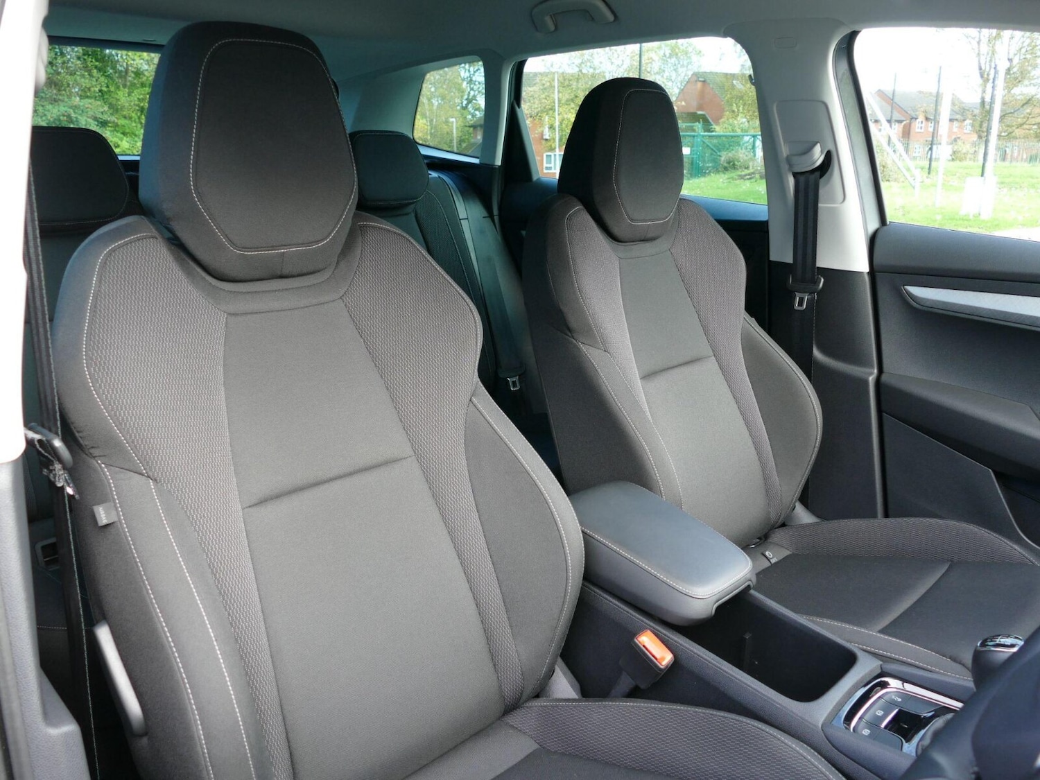 Used Skoda Karoq 2025 for sale - 76681466: Photo 8