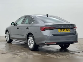 Used Skoda Octavia 2025 for sale - 77647623: Photo