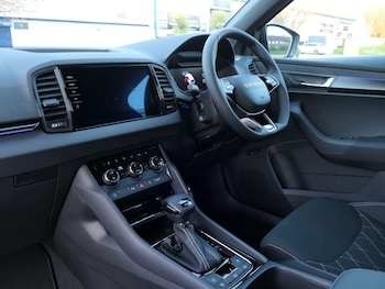 Used Skoda Karoq 2025 for sale - 78307842: Photo