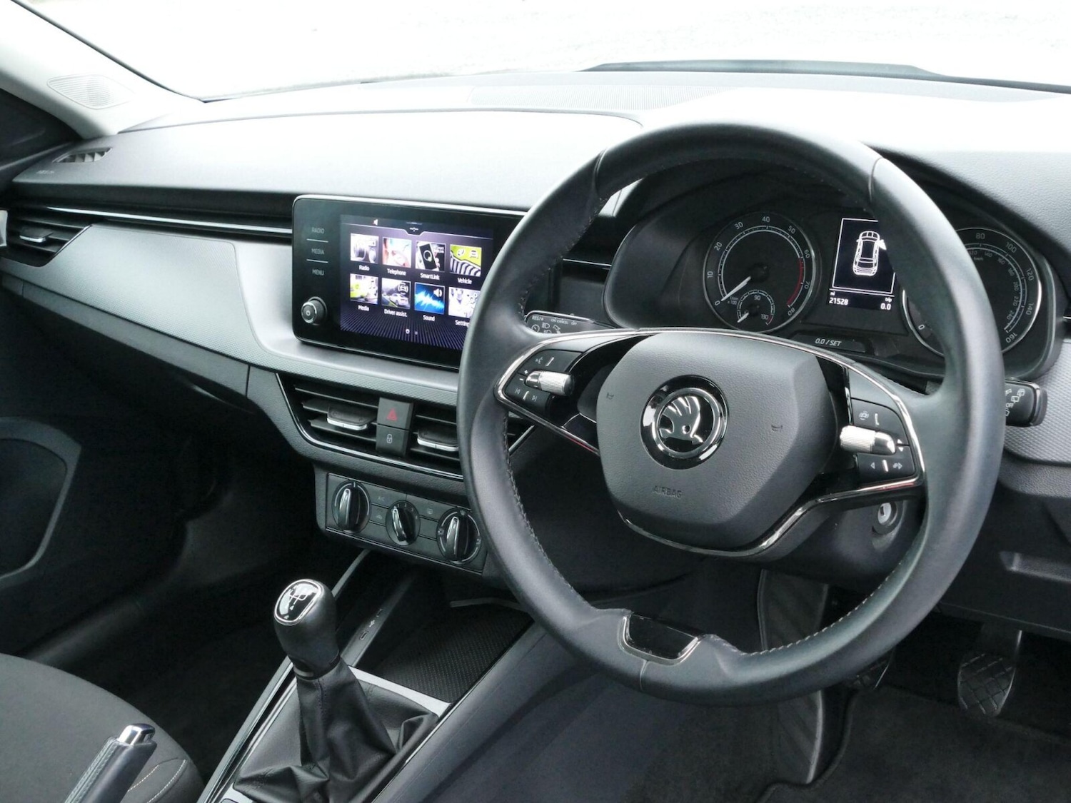 Used Skoda Kamiq 2021 for sale - 76681120: Photo 2