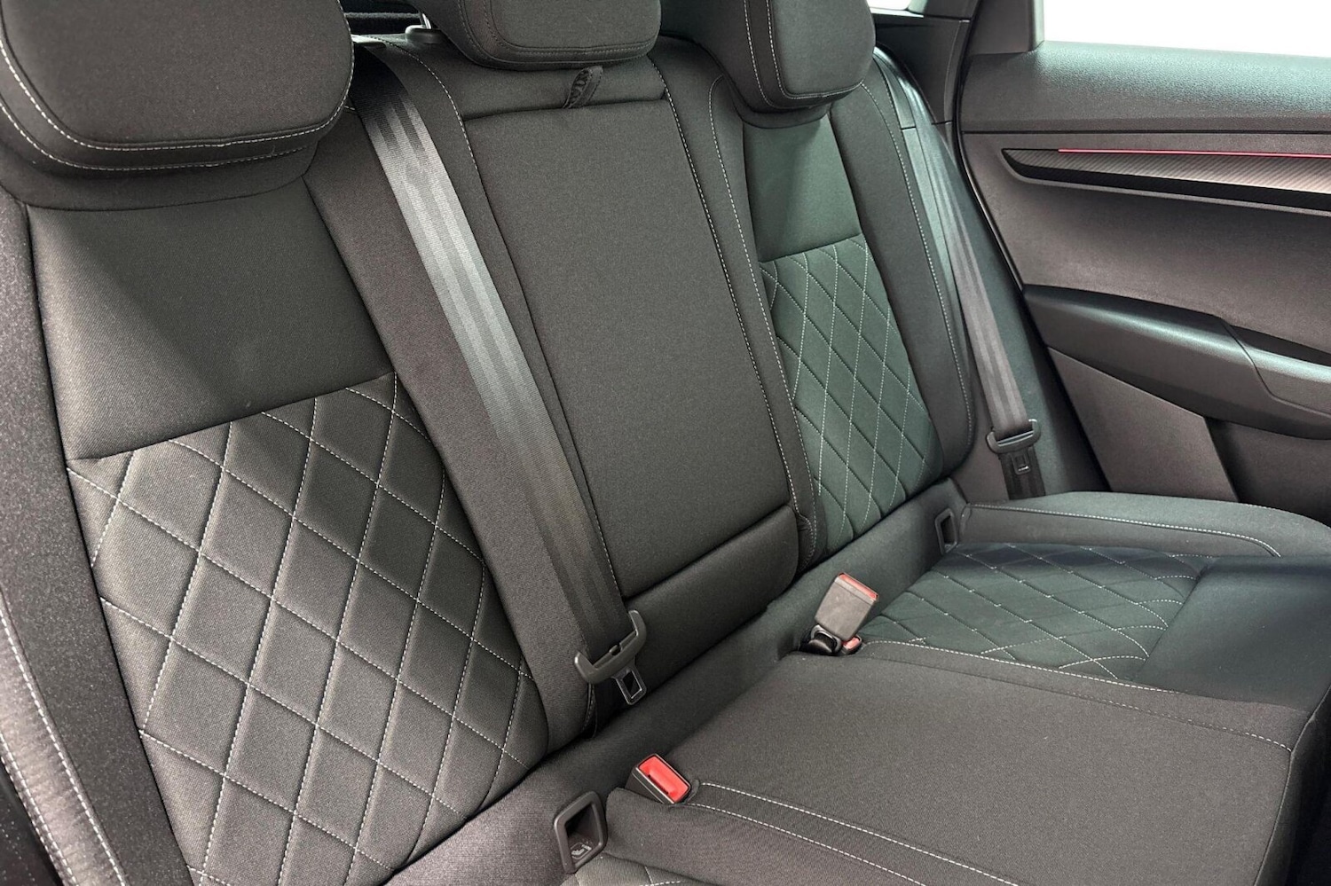 Used Skoda Karoq 2025 for sale - 77647653: Photo 10