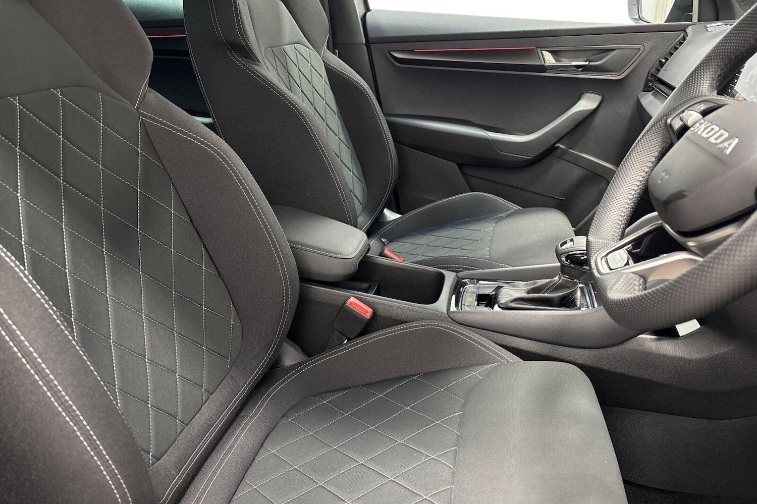 Used Skoda Karoq 2025 for sale - 77647653: Photo 8