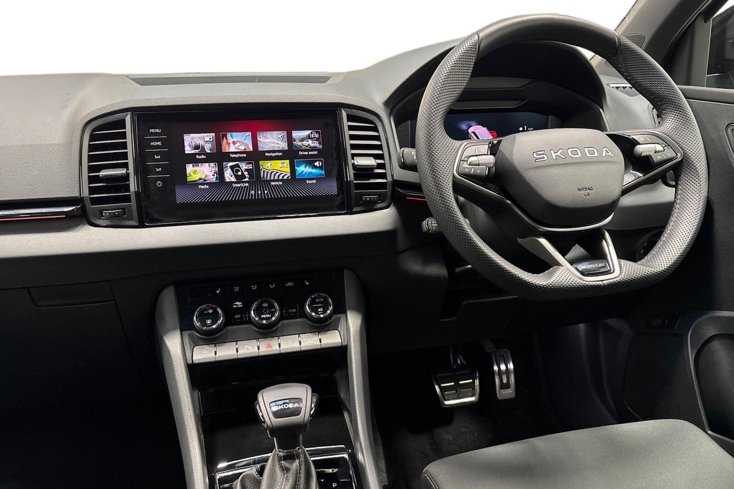 Used Skoda Karoq 2025 for sale - 77647653: Photo 9