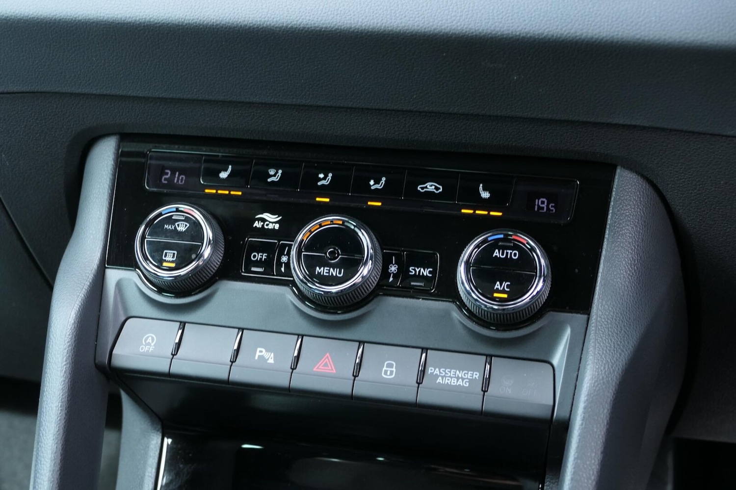 Used Skoda Karoq 2024 for sale - 78175534: Photo 12