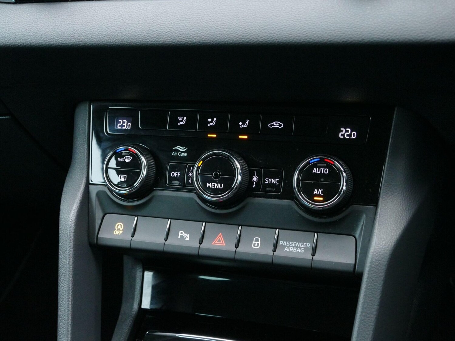 Used Skoda Karoq 2021 for sale - 77042673: Photo 15