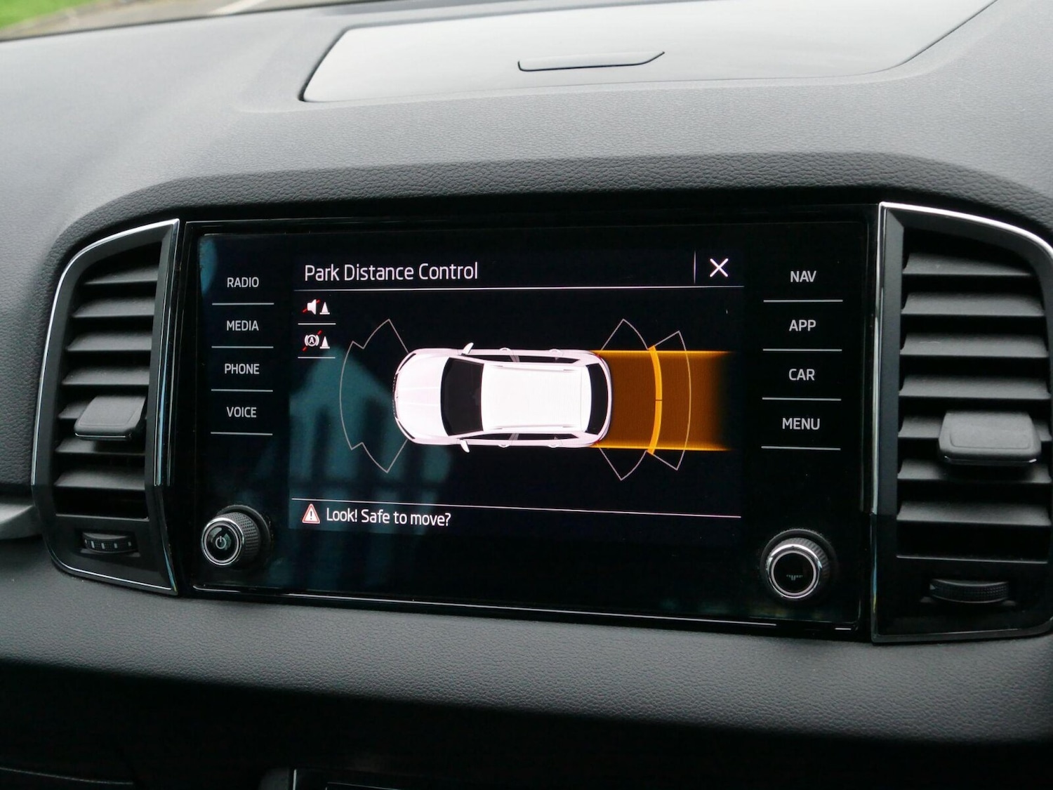 Used Skoda Karoq 2021 for sale - 77042673: Photo 21