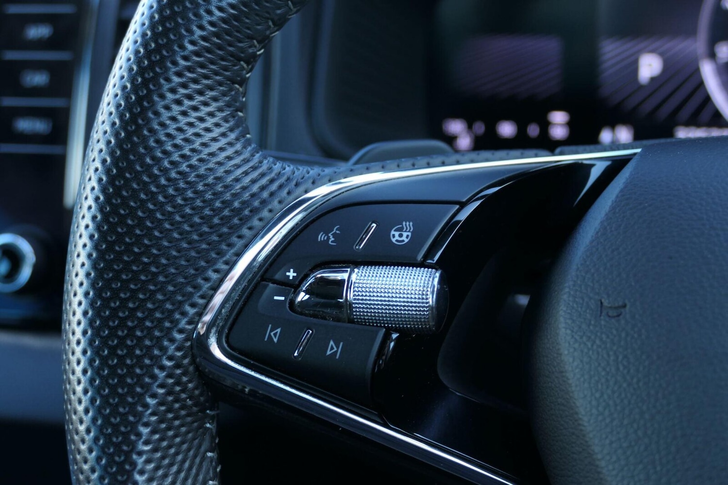 Used Skoda Karoq 2023 for sale - 77739748: Photo 13