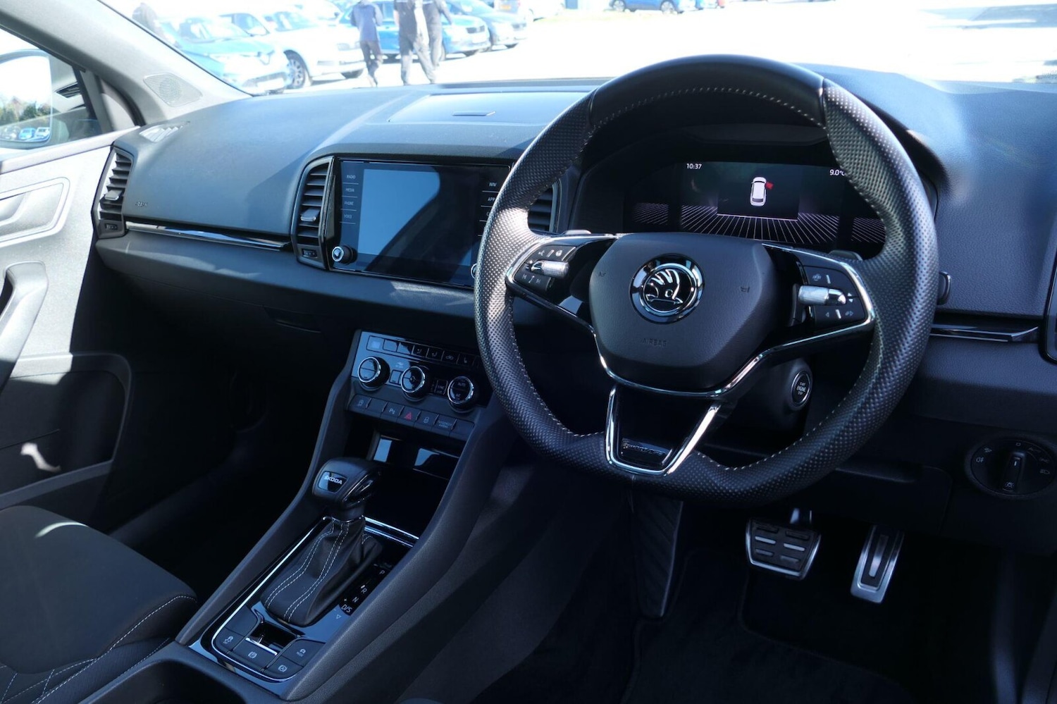 Used Skoda Karoq 2023 for sale - 77739748: Photo 2