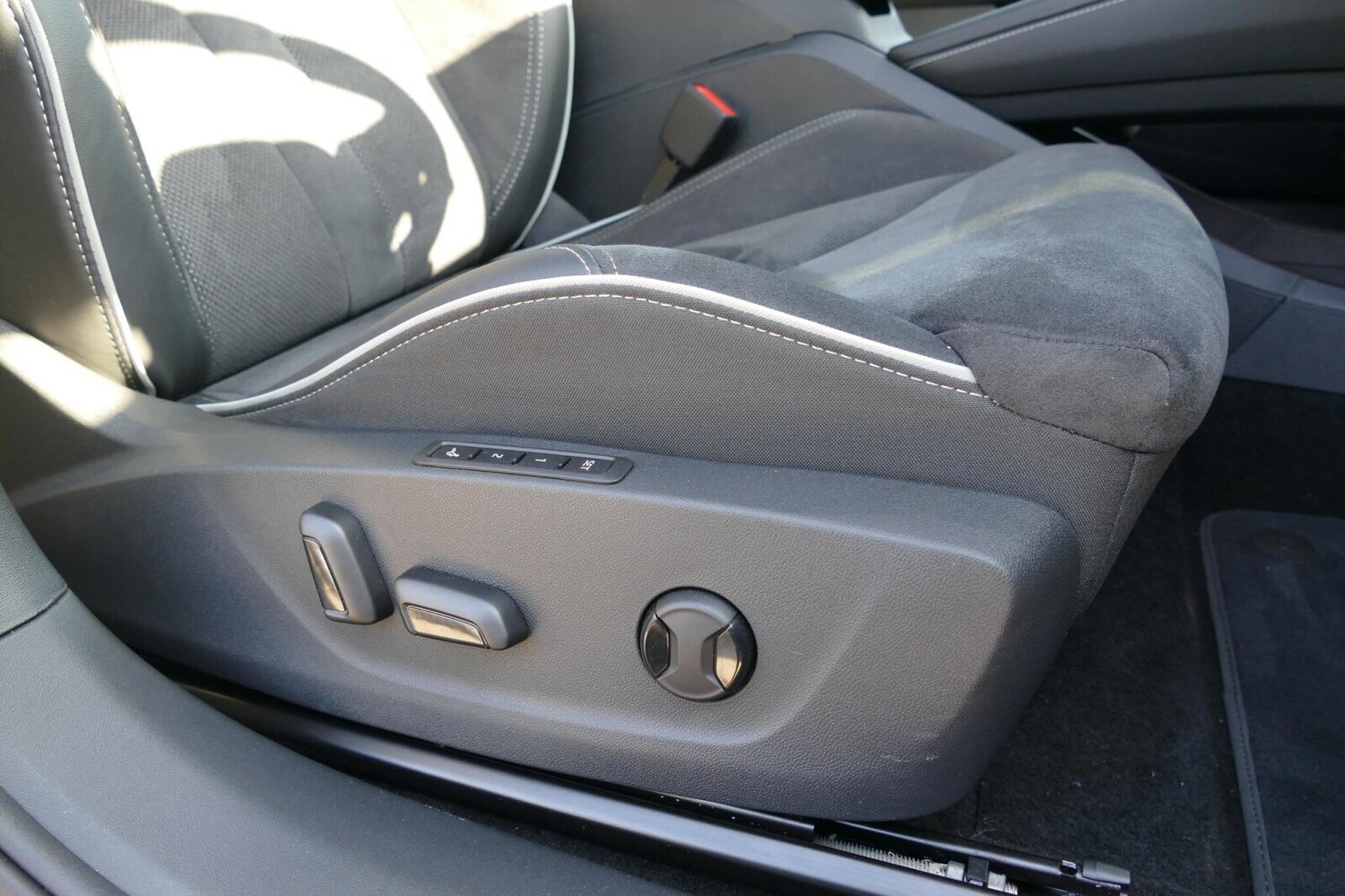 Used Skoda Enyaq 2025 for sale - 78004989: Photo 14