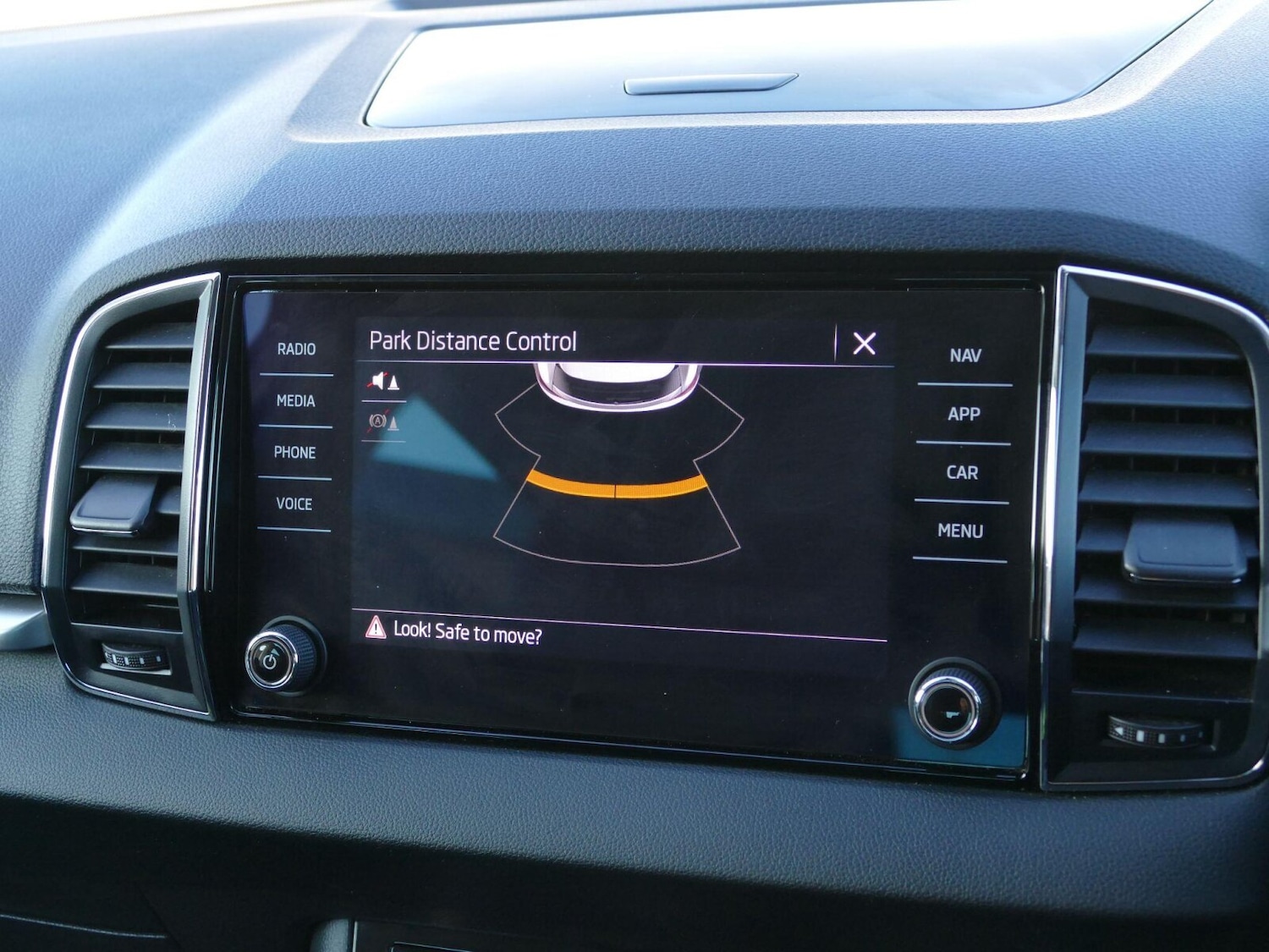 Used Skoda Karoq 2023 for sale - 76676140: Photo 22