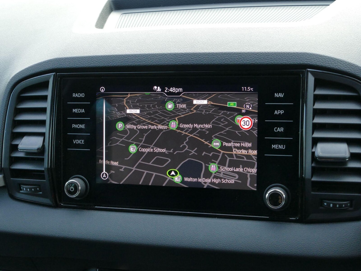 Used Skoda Karoq 2025 for sale - 77370795: Photo 4