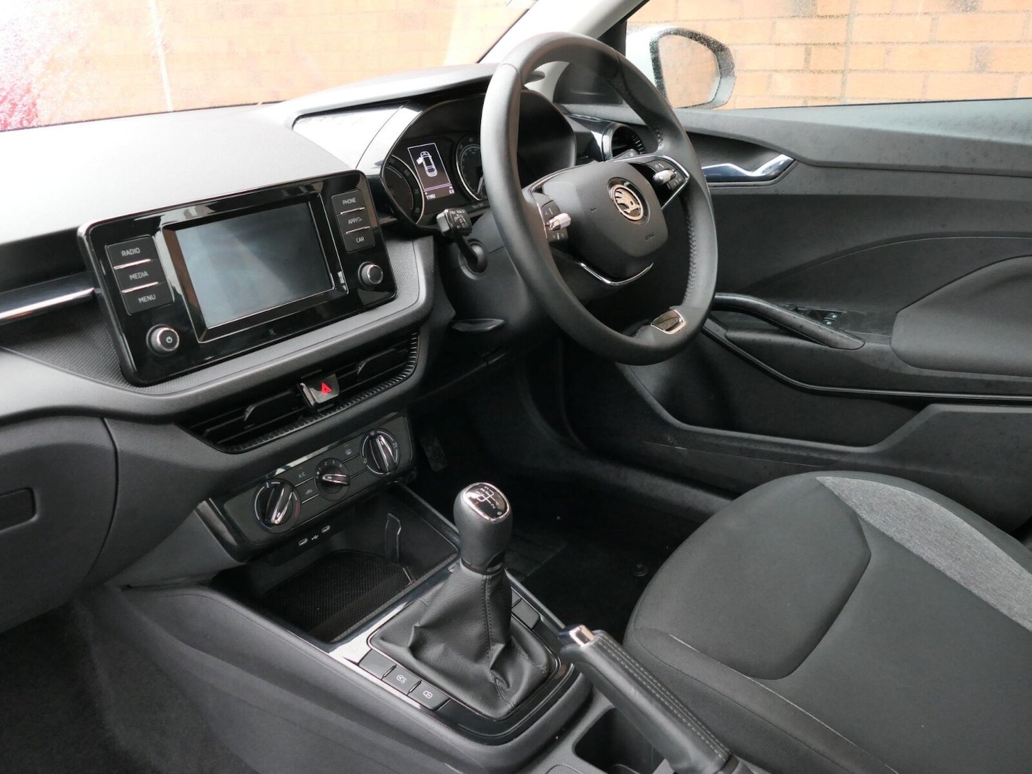 Used Skoda Fabia 2024 for sale - 76677977: Photo 2