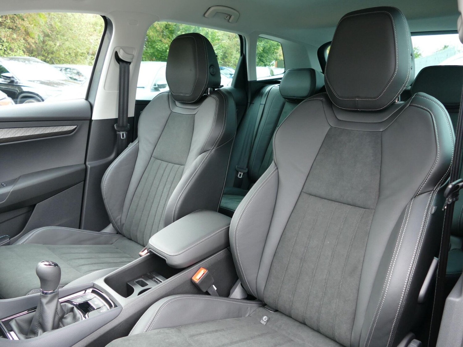 Used Skoda Karoq 2025 for sale - 76679839: Photo 9