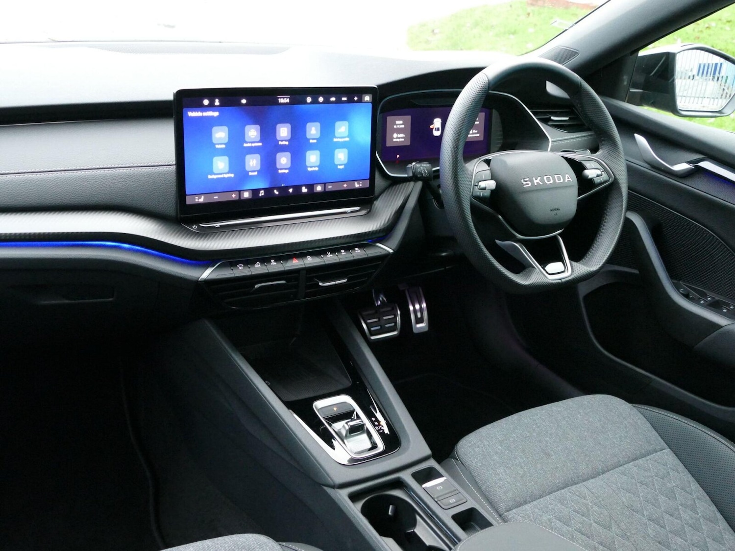 Used Skoda Octavia 2025 for sale - 76679330: Photo 2