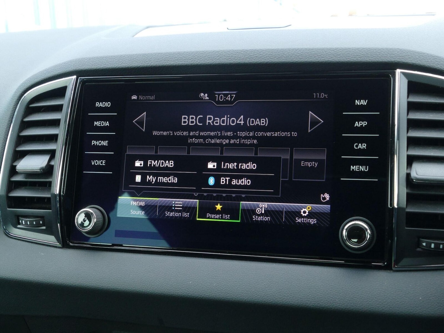 Used Skoda Karoq 2023 for sale - 76418437: Photo 18