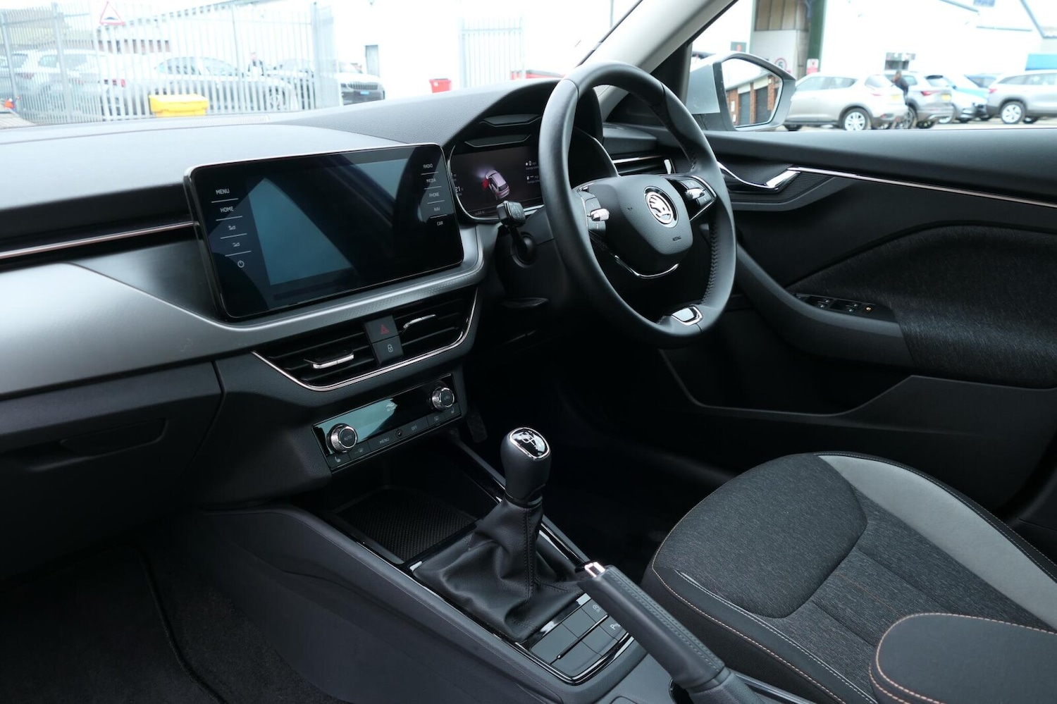 Used Skoda Kamiq 2023 for sale - 78158984: Photo 2