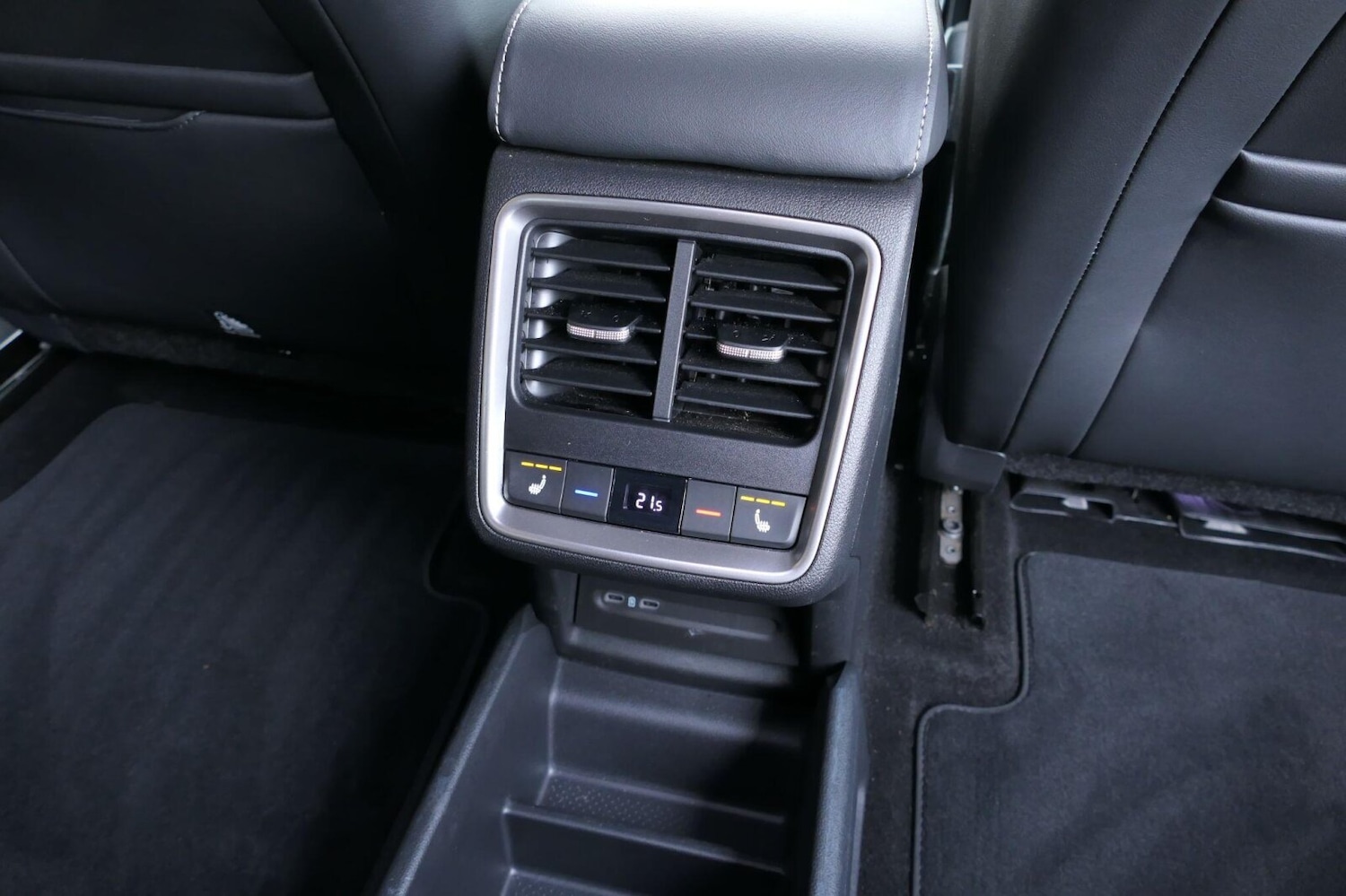 Used Skoda Enyaq 2025 for sale - 77619790: Photo 15