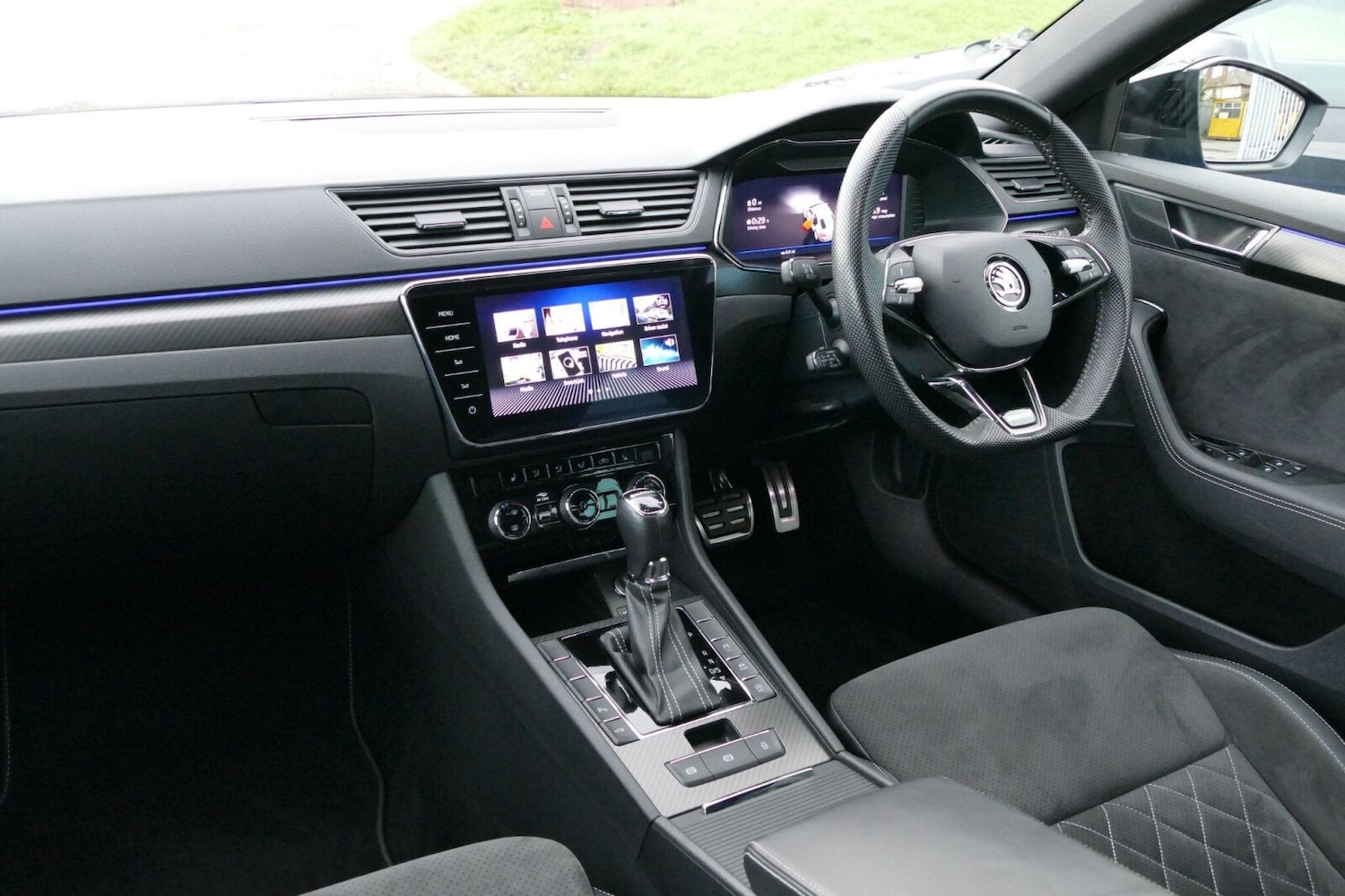 Used Skoda Superb 2022 for sale - 77268910: Photo 2