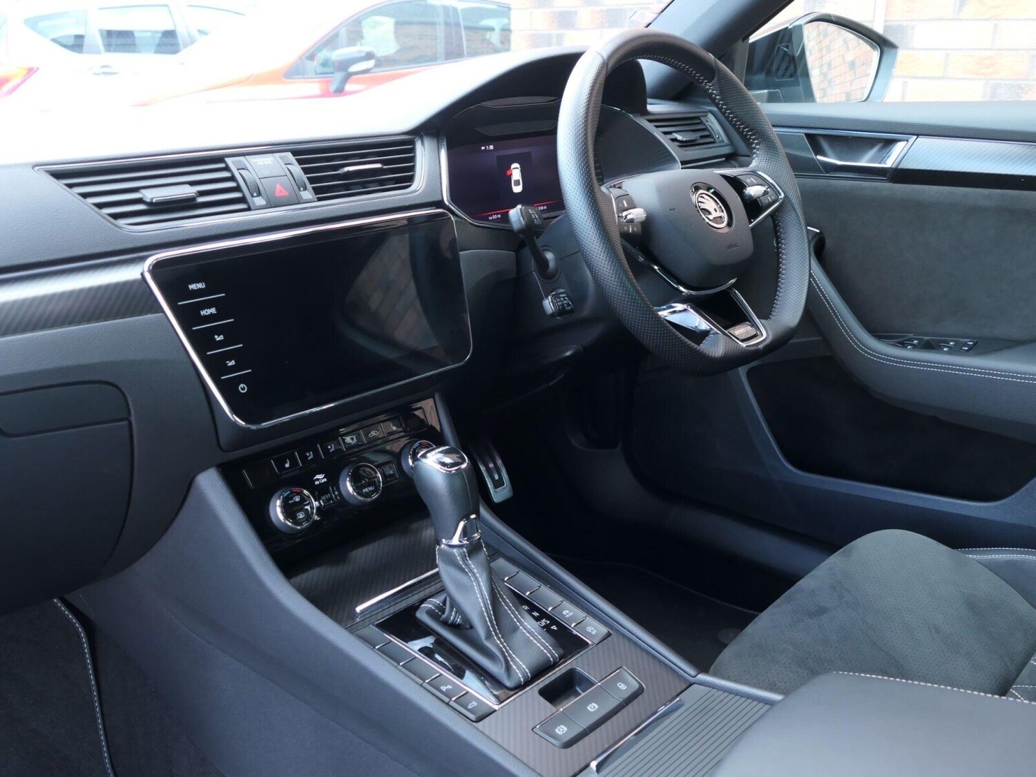 Used Skoda Superb 2023 for sale - 76675666: Photo 10