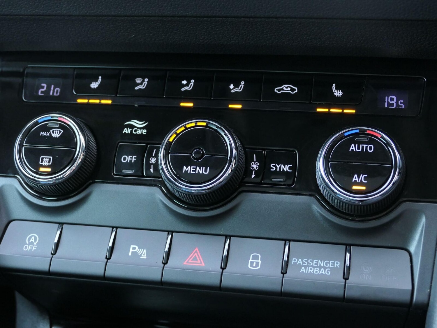 Used Skoda Karoq 2023 for sale - 77145573: Photo 12