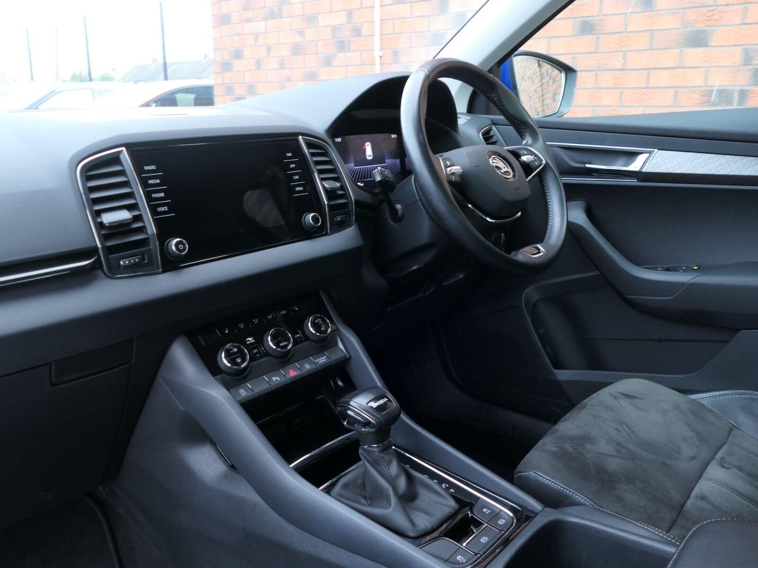 Used Skoda Karoq 2023 for sale - 77145573: Photo 8