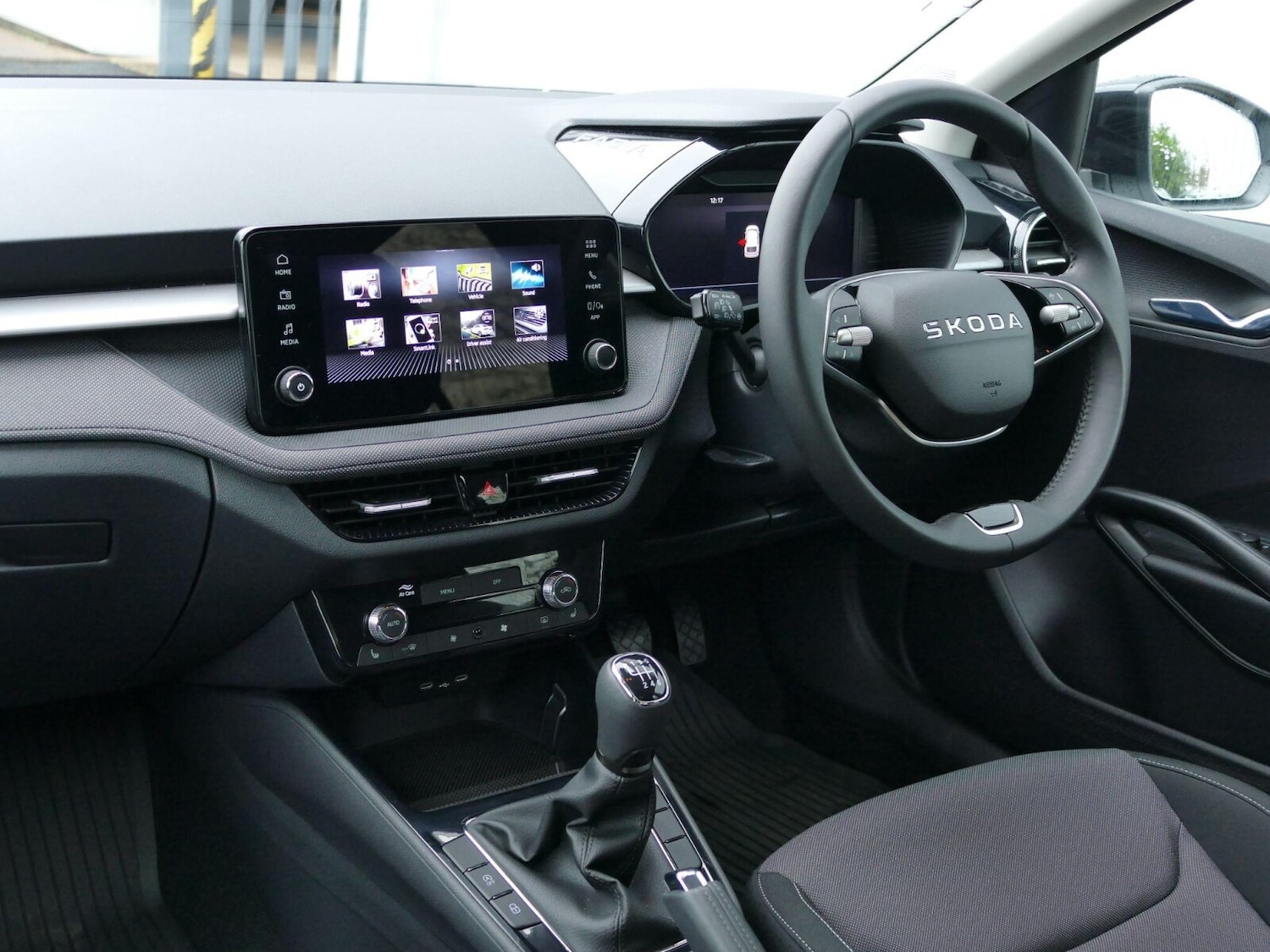 Used Skoda Fabia 2025 for sale - 76731381: Photo 2