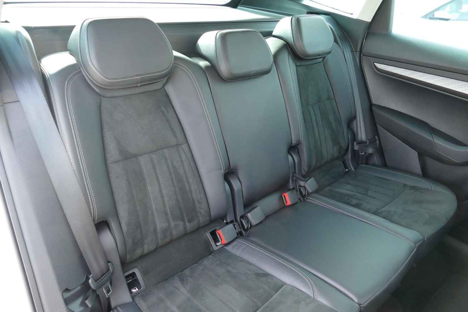 Used Skoda Karoq 2024 for sale - 78217902: Photo 8