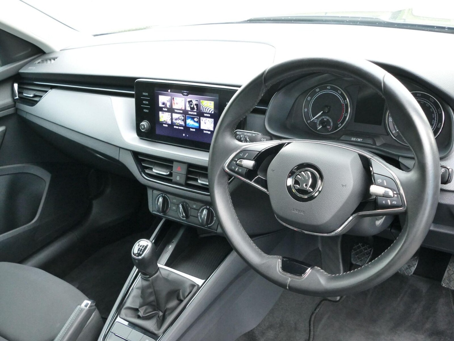 Used Skoda Kamiq 2023 for sale - 76331992: Photo 2