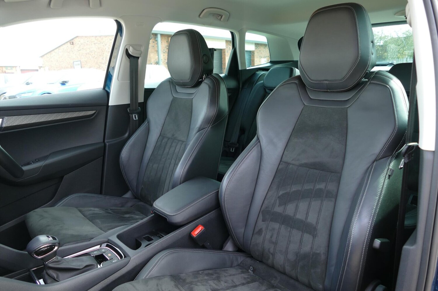 Used Skoda Karoq 2023 for sale - 77972321: Photo 14