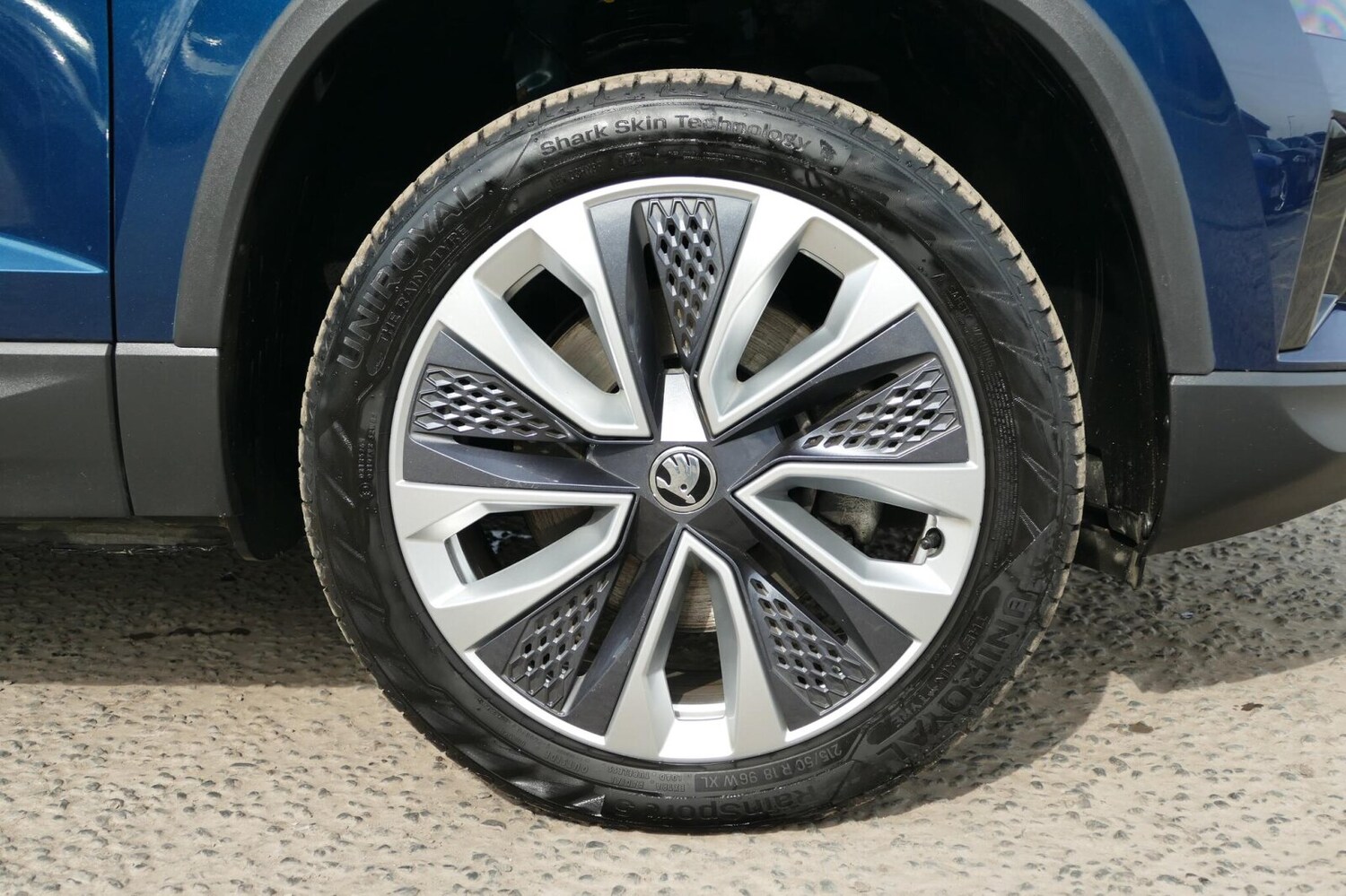 Used Skoda Karoq 2023 for sale - 77972321: Photo 5