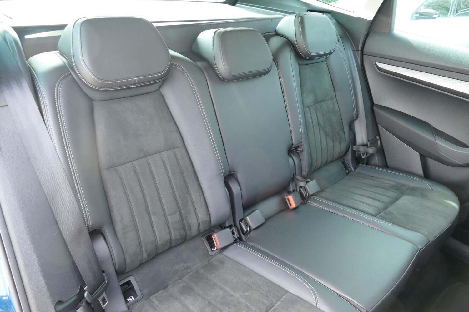 Used Skoda Karoq 2023 for sale - 77972321: Photo 8