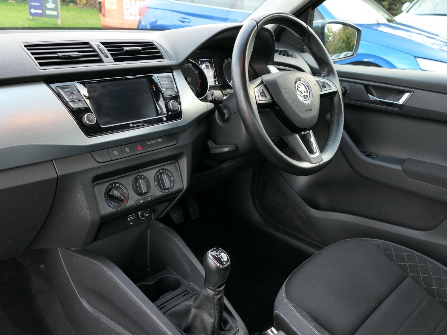 Used Skoda Fabia 2018 for sale - 76366282: Photo 2