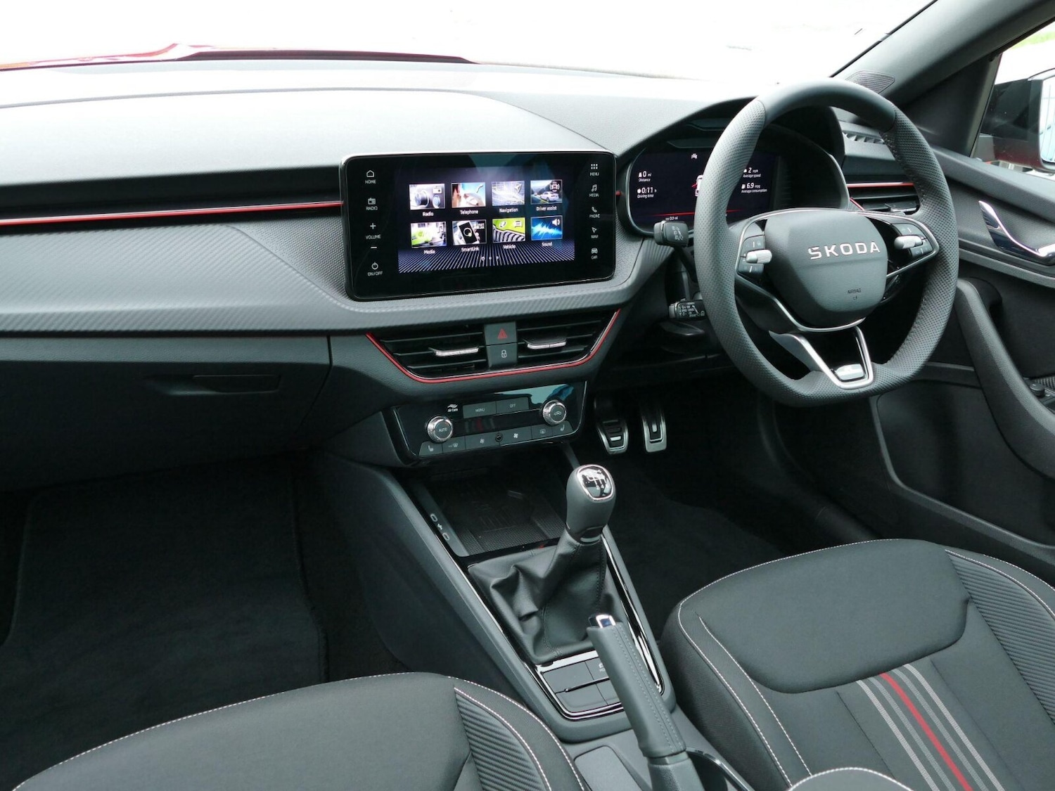 Used Skoda Kamiq 2025 for sale - 76692561: Photo 2