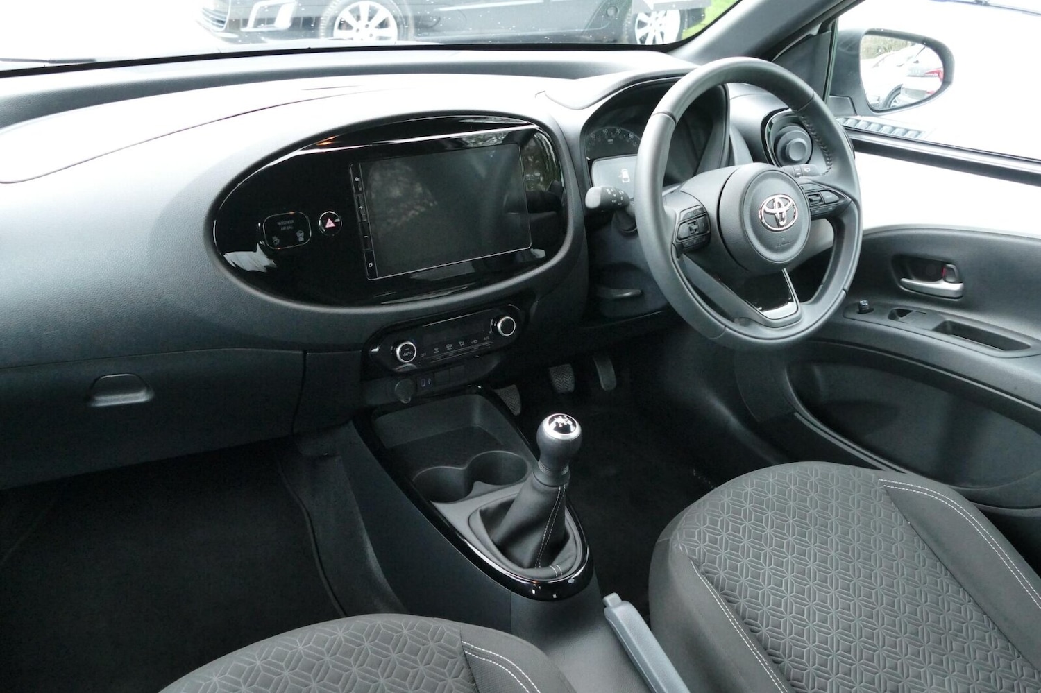 Used Toyota Aygo X 2024 for sale - 77855310: Photo 2