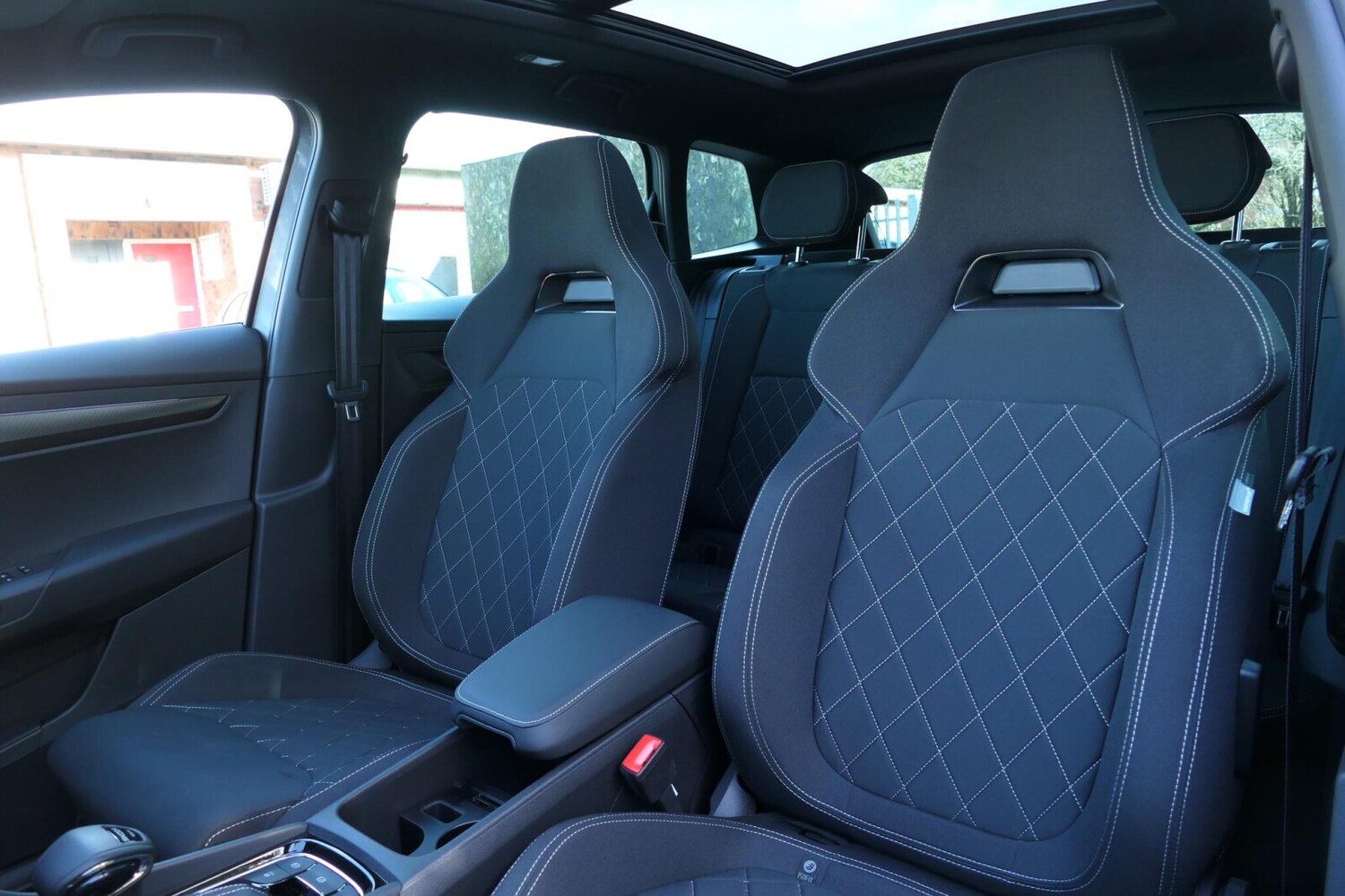 Used Skoda Karoq 2025 for sale - 77855402: Photo 17