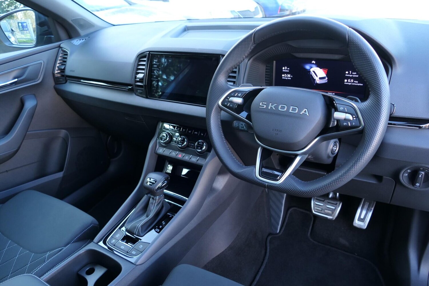 Used Skoda Karoq 2025 for sale - 77855402: Photo 6