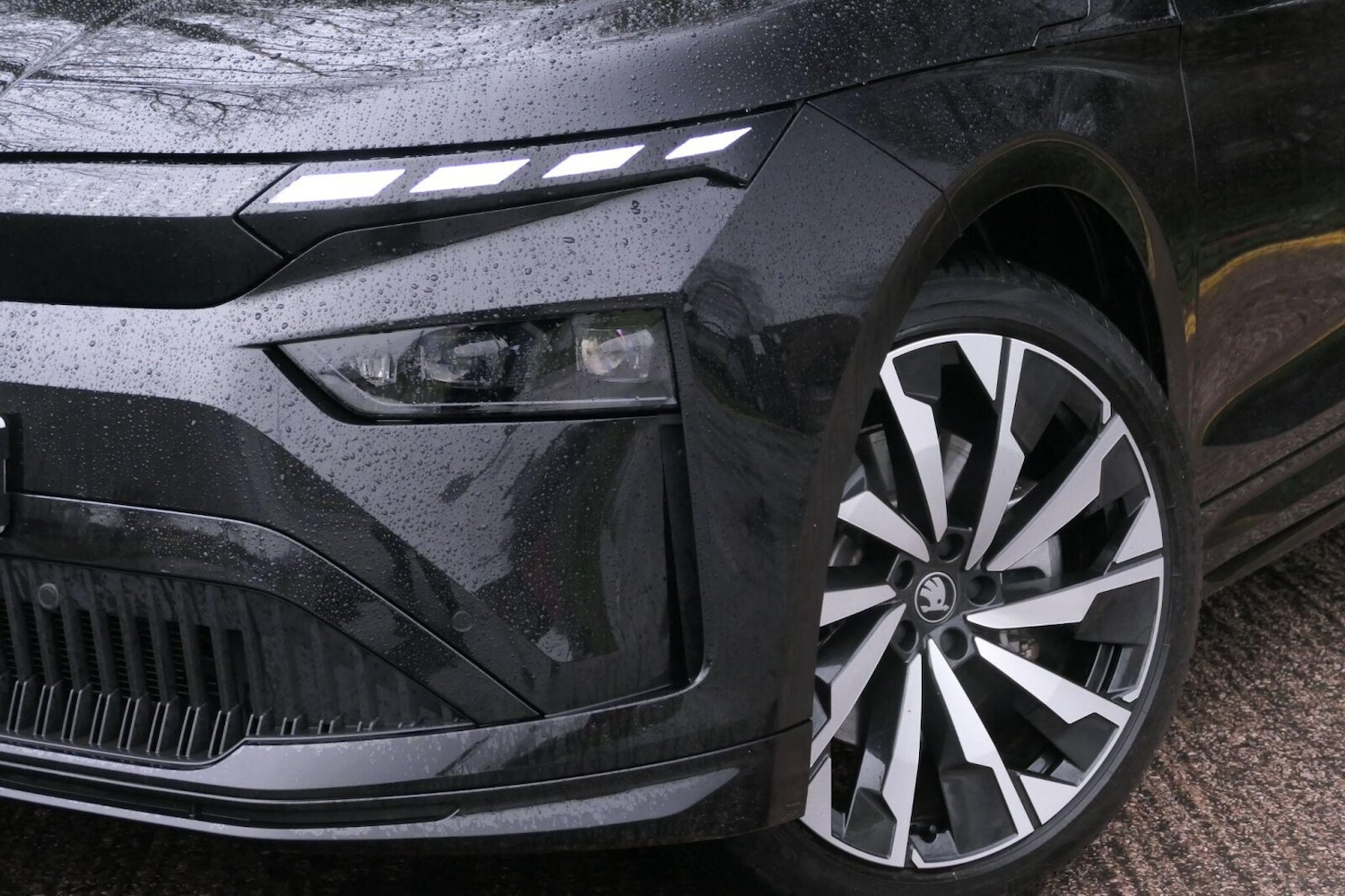 Used Skoda Enyaq 2025 for sale - 77532799: Photo 25