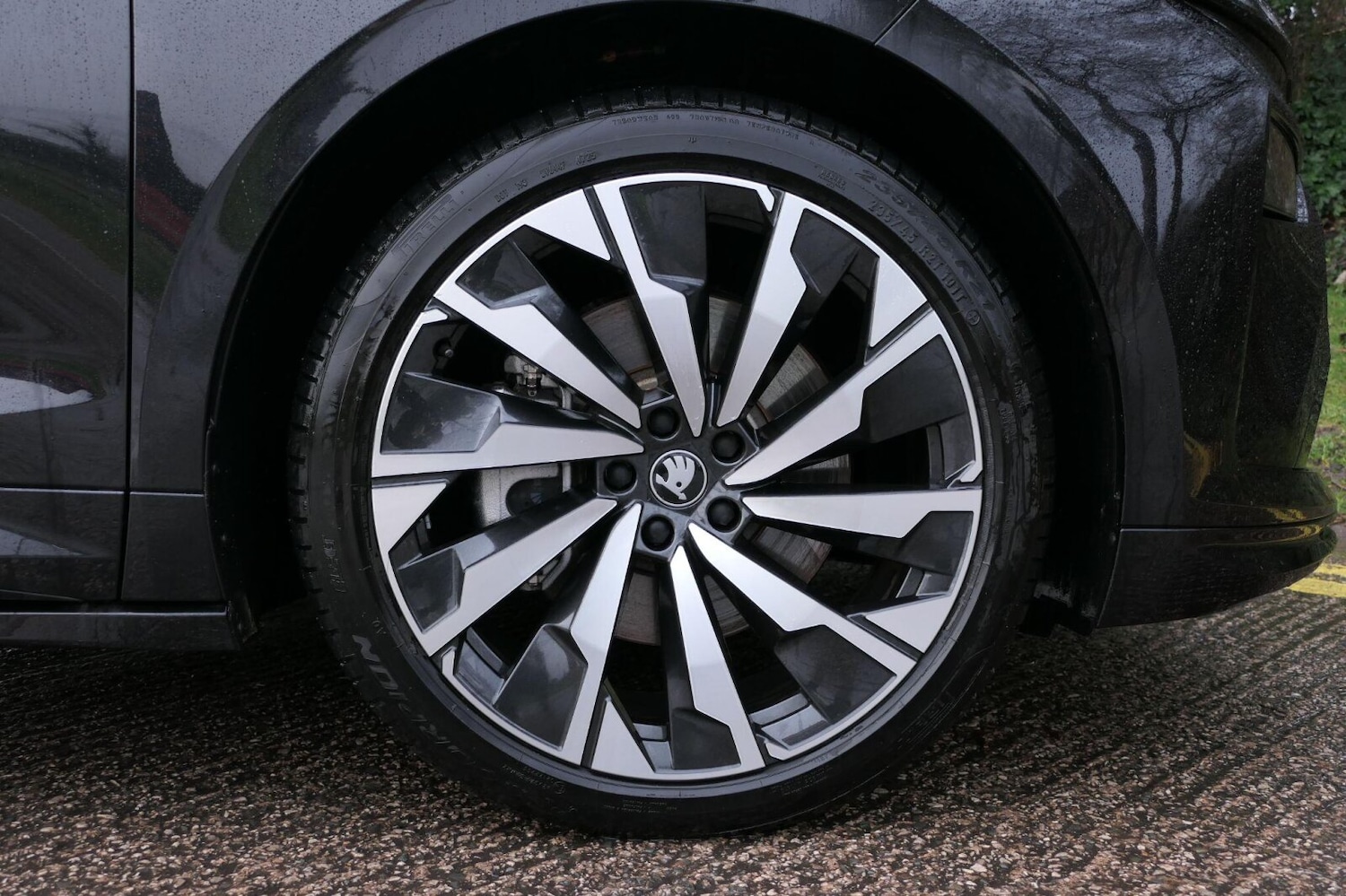 Used Skoda Enyaq 2025 for sale - 77532799: Photo 6