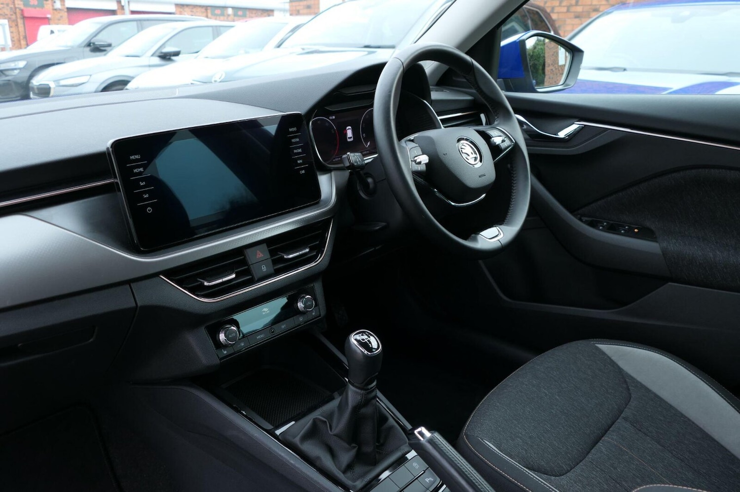 Used Skoda Kamiq 2023 for sale - 77698015: Photo 2