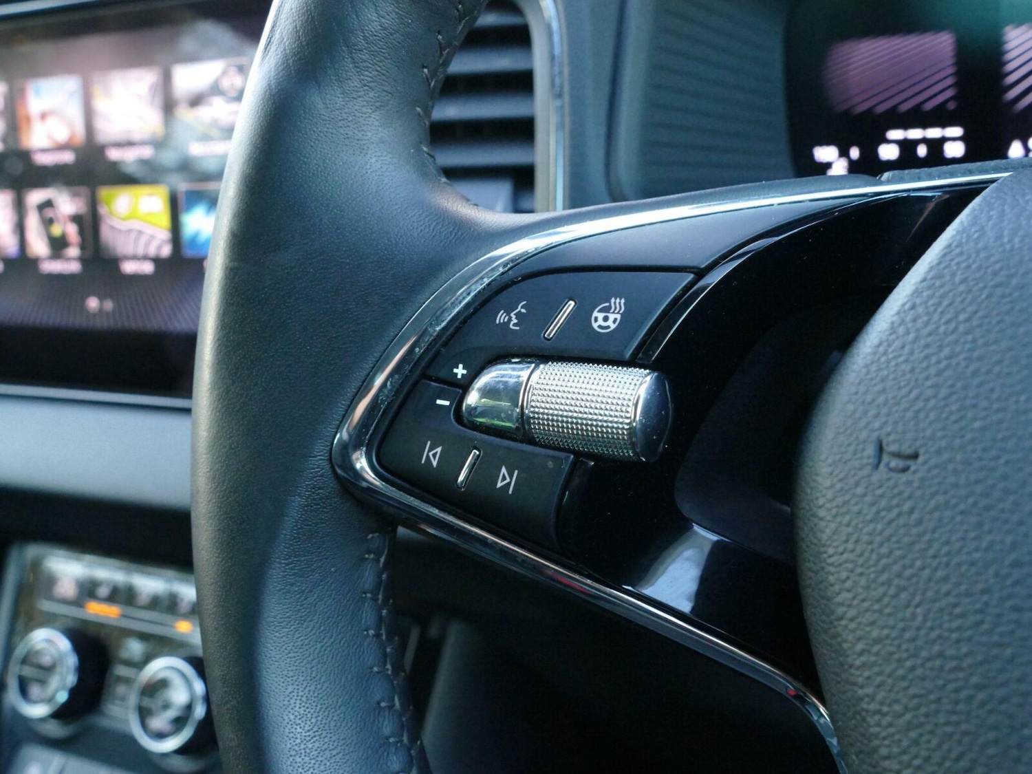 Used Skoda Karoq 2024 for sale - 76647755: Photo 20