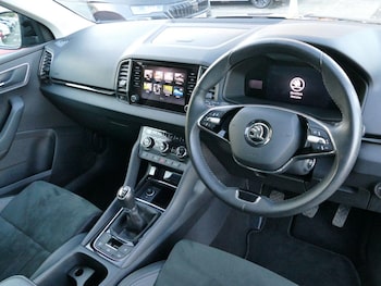 Used Skoda Karoq 2024 for sale - 76647755: Photo