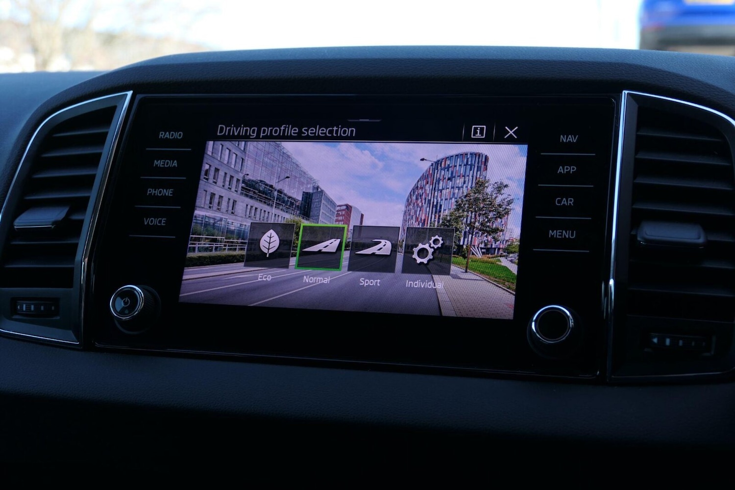 Used Skoda Karoq 2023 for sale - 77763391: Photo 25