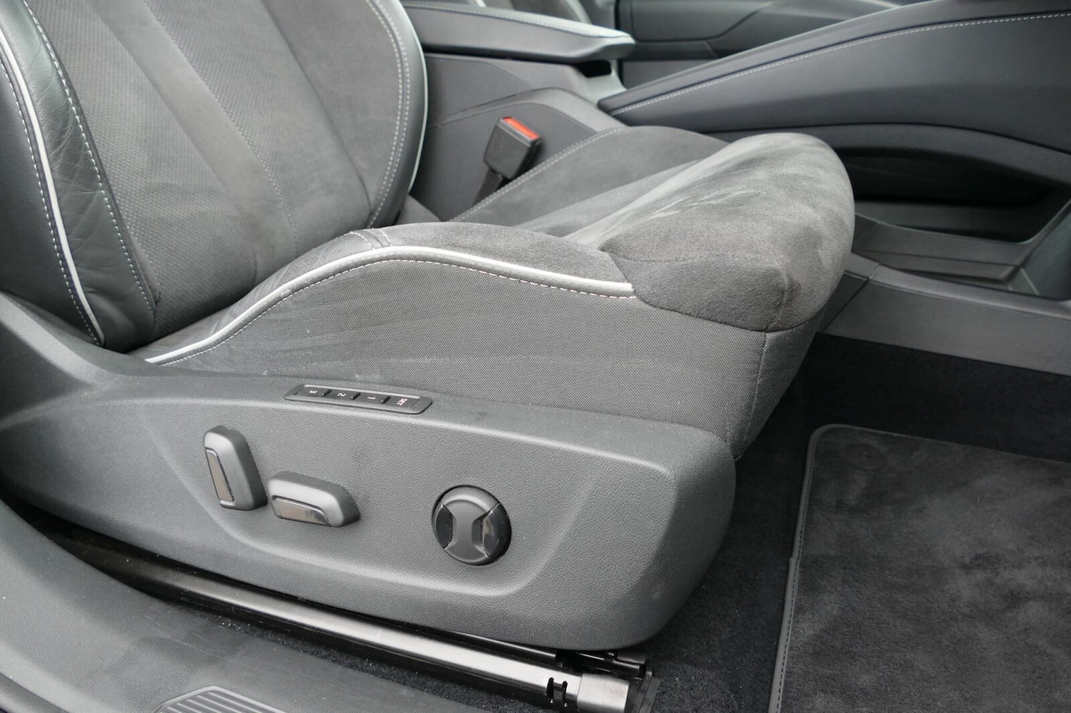 Used Skoda Enyaq 2023 for sale - 78080600: Photo 14